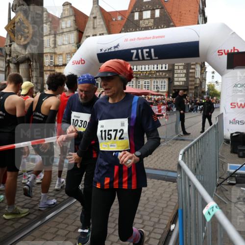 05.10.2025 - 20. swb-Marathon Bremen Yannick Fuchs http://msf.ph/oto/9264113 05.10.2025 11:30:06 Ziel 10300, 11572 meine-sportfotos.de