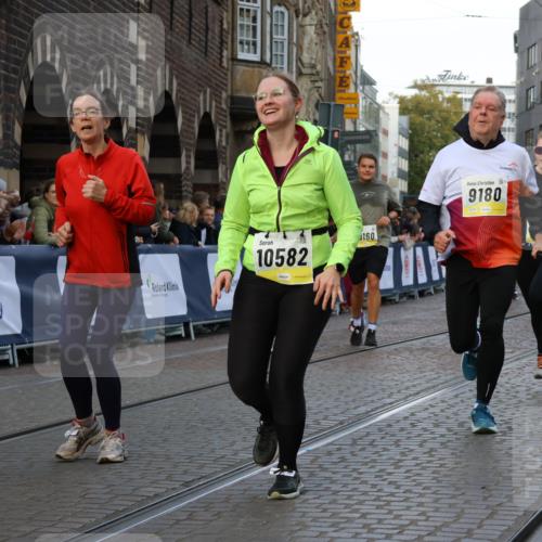 05.10.2025 - 20. swb-Marathon Bremen Strokosch-Dieckow http://msf.ph/oto/9264234 05.10.2025 11:07:22 Ziel 7779, 9180, 9334, 9483, 9628, 9757, 10037, 10160, 10223, 10286, 10330, 10332, 10582, 10632, 10737, 10824, 10836, 10854, 11122, 11258, 11262, 11329, 11384, 11529 meine-sportfotos.de