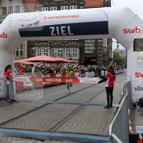 05.10.2025 - 20. swb-Marathon Bremen Yannick Fuchs http://msf.ph/oto/9264262 05.10.2025 12:04:42 Ziel 11703 meine-sportfotos.de