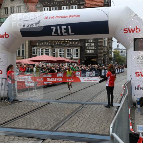 05.10.2025 - 20. swb-Marathon Bremen Yannick Fuchs http://msf.ph/oto/9264268 05.10.2025 12:04:42 Ziel 11703 meine-sportfotos.de