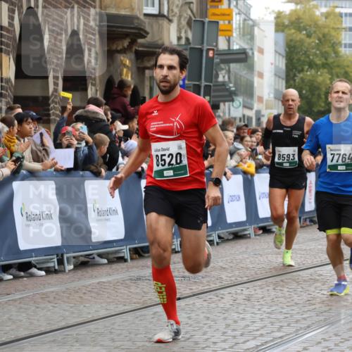 05.10.2025 - 20. swb-Marathon Bremen Strokosch-Dieckow http://msf.ph/oto/9264272 05.10.2025 12:58:47 Ziel 3580, 5815, 7668, 7764, 8275, 8520, 8593 meine-sportfotos.de