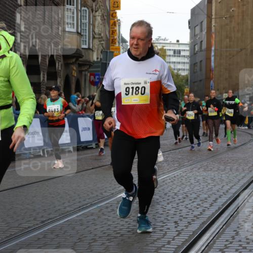 05.10.2025 - 20. swb-Marathon Bremen Strokosch-Dieckow http://msf.ph/oto/9264283 05.10.2025 11:07:23 Ziel 7779, 9180, 9334, 9483, 9628, 9780, 10037, 10160, 10223, 10286, 10330, 10332, 10582, 10737, 10824, 10836, 10854, 11122, 11159, 11258, 11262, 11329, 11384, 11529 meine-sportfotos.de