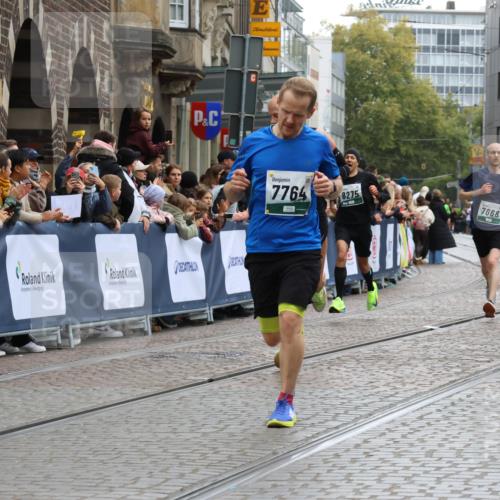 05.10.2025 - 20. swb-Marathon Bremen Strokosch-Dieckow http://msf.ph/oto/9264380 05.10.2025 12:58:48 Ziel 3580, 5495, 5815, 7668, 7764, 8275, 8520, 8593 meine-sportfotos.de