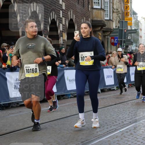 05.10.2025 - 20. swb-Marathon Bremen Strokosch-Dieckow http://msf.ph/oto/9264421 05.10.2025 11:07:26 Ziel 7779, 9483, 9780, 10037, 10160, 10223, 10737, 10776, 10854, 11122, 11159, 11262, 11384, 11529, 11584 meine-sportfotos.de