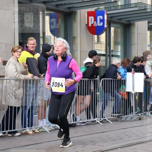 05.10.2025 - 20. swb-Marathon Bremen Strokosch-Dieckow http://msf.ph/oto/9264458 05.10.2025 11:04:12 Ziel 8111, 9394, 9532, 9537, 9610, 9623, 9684, 9750, 9765, 9771, 9915, 10278, 10422, 10439, 10451, 10483, 10485, 10531, 10532, 10674, 10678, 10869, 10956, 11044, 11196, 11200, 11427, 11542, 11546, 11704, 8111, 9394, 9532, 9537, 9610, 9623, 9684, 9750, 9765, 9771, 9915, 10278, 10422, 10439, 10451, 10483, 10485, 10531, 10532, 10674, 10678, 10869, 10956, 11044, 11196, 11200, 11427, 11542, 11546 meine-sportfotos.de