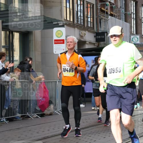 05.10.2025 - 20. swb-Marathon Bremen Strokosch-Dieckow http://msf.ph/oto/9264469 05.10.2025 11:04:13 Ziel 8111, 9394, 9532, 9610, 9623, 9684, 9750, 9765, 9771, 9812, 9915, 10278, 10422, 10439, 10451, 10483, 10485, 10531, 10532, 10674, 10678, 10869, 10956, 11044, 11196, 11200, 11427, 11542, 11546, 11704, 8111, 9394, 9532, 9610, 9623, 9684, 9750, 9765, 9771, 9812, 9915, 10278, 10422, 10439, 10451, 10483, 10485, 10531, 10532, 10674, 10678, 10869, 10956, 11044, 11196, 11200, 11427, 11542, 11546 meine-sportfotos.de
