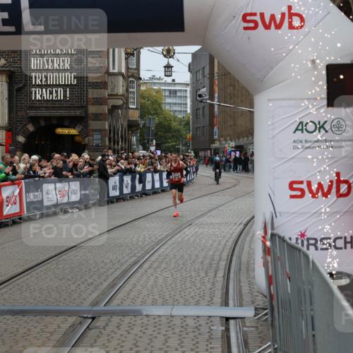 05.10.2025 - 20. swb-Marathon Bremen Yannick Fuchs http://msf.ph/oto/9264775 05.10.2025 12:06:30 Ziel 1040 meine-sportfotos.de