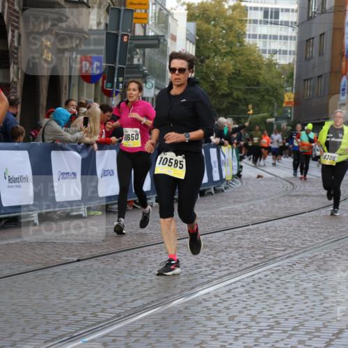 05.10.2025 - 20. swb-Marathon Bremen Strokosch-Dieckow http://msf.ph/oto/9264822 05.10.2025 11:07:33 Ziel 9306, 9780, 10037, 10585, 10650, 10749, 10776, 11159, 11584 meine-sportfotos.de