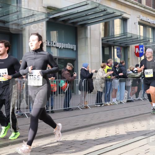05.10.2025 - 20. swb-Marathon Bremen Strokosch-Dieckow http://msf.ph/oto/9264902 05.10.2025 11:04:26 Ziel 9220, 9394, 9530, 9532, 9623, 9750, 9765, 9771, 9812, 9813, 9866, 9915, 9927, 10422, 10451, 10485, 10531, 10532, 10557, 10674, 10684, 10771, 10869, 10891, 10964, 11035, 11180, 11196, 11315, 11372, 11427, 11542, 11546, 11559, 11615, 11636, 9220, 9394, 9530, 9532, 9623, 9750, 9765, 9771, 9812, 9813, 9866, 9915, 9927, 10422, 10451, 10485, 10531, 10532, 10557, 10674, 10684, 10771, 10869, 10891, 10964, 11035, 11180, 11196, 11315, 11372, 11427, 11542, 11546 meine-sportfotos.de