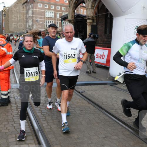 05.10.2025 - 20. swb-Marathon Bremen Yannick Fuchs http://msf.ph/oto/9264923 05.10.2025 10:50:54 Ziel 7733, 9230, 9251, 9277, 9658, 9715, 9742, 9832, 9888, 9969, 9975, 10043, 10224, 10279, 10479, 10689, 11451, 11543, 11661 meine-sportfotos.de