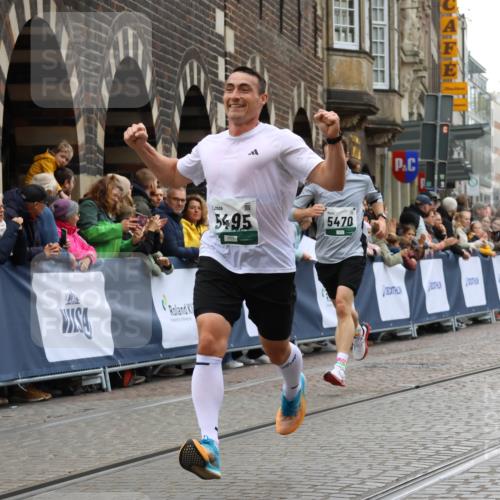 05.10.2025 - 20. swb-Marathon Bremen Strokosch-Dieckow http://msf.ph/oto/9264935 05.10.2025 12:58:58 Ziel 3435, 4664, 5470, 5495, 8053 meine-sportfotos.de