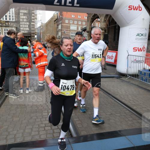 05.10.2025 - 20. swb-Marathon Bremen Yannick Fuchs http://msf.ph/oto/9264954 05.10.2025 10:50:55 Ziel 7733, 9230, 9251, 9277, 9658, 9715, 9742, 9832, 9888, 9969, 9975, 10043, 10224, 10279, 10479, 10689, 11451, 11543, 11661 meine-sportfotos.de