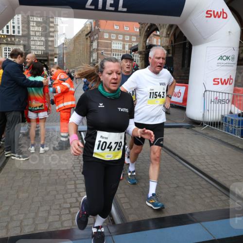 05.10.2025 - 20. swb-Marathon Bremen Yannick Fuchs http://msf.ph/oto/9264962 05.10.2025 10:50:55 Ziel 7733, 9230, 9251, 9277, 9658, 9715, 9742, 9832, 9888, 9969, 9975, 10043, 10224, 10279, 10479, 10689, 11451, 11543, 11661 meine-sportfotos.de