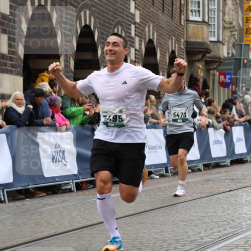 05.10.2025 - 20. swb-Marathon Bremen Strokosch-Dieckow http://msf.ph/oto/9264985 05.10.2025 12:58:58 Ziel 3435, 4664, 5470, 5495, 8053 meine-sportfotos.de