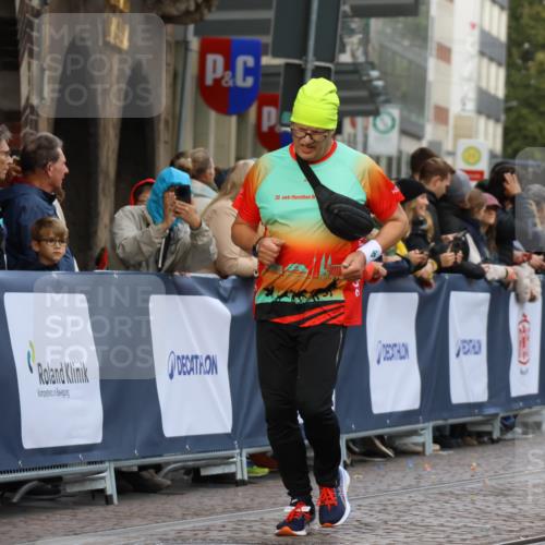 05.10.2025 - 20. swb-Marathon Bremen Strokosch-Dieckow http://msf.ph/oto/9265013 05.10.2025 11:07:51 Ziel 9212, 10135, 10366, 10706, 10782, 10783 meine-sportfotos.de