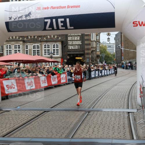 05.10.2025 - 20. swb-Marathon Bremen Yannick Fuchs http://msf.ph/oto/9265087 05.10.2025 12:06:34 Ziel 1040 meine-sportfotos.de