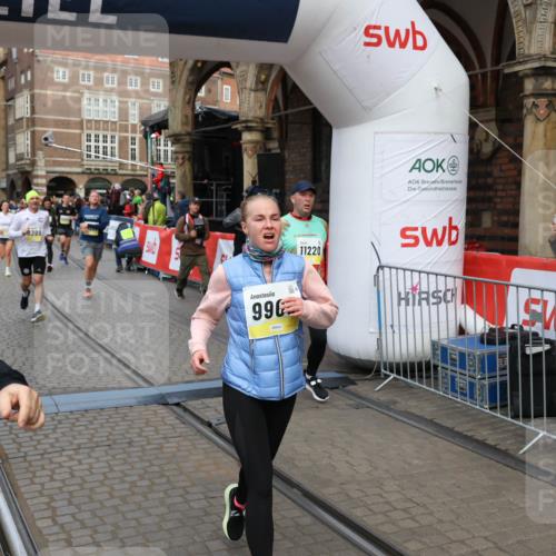05.10.2025 - 20. swb-Marathon Bremen Yannick Fuchs http://msf.ph/oto/9265169 05.10.2025 10:51:00 Ziel 7733, 9251, 9277, 9399, 9658, 9715, 9742, 9888, 9966, 9975, 10029, 10224, 10227, 10279, 10479, 10534, 10689, 10698, 11220, 11311 meine-sportfotos.de