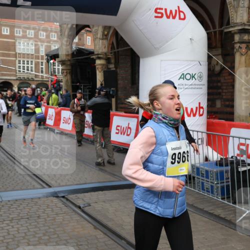 05.10.2025 - 20. swb-Marathon Bremen Yannick Fuchs http://msf.ph/oto/9265187 05.10.2025 10:51:00 Ziel 7733, 9251, 9277, 9399, 9658, 9715, 9742, 9888, 9966, 9975, 10029, 10224, 10227, 10279, 10479, 10534, 10689, 10698, 11220, 11311 meine-sportfotos.de