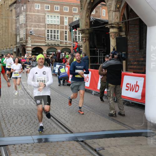 05.10.2025 - 20. swb-Marathon Bremen Yannick Fuchs http://msf.ph/oto/9265236 05.10.2025 10:51:01 Ziel 7733, 9251, 9277, 9399, 9715, 9888, 9966, 9975, 10029, 10224, 10227, 10534, 10689, 10698, 11220, 11311 meine-sportfotos.de