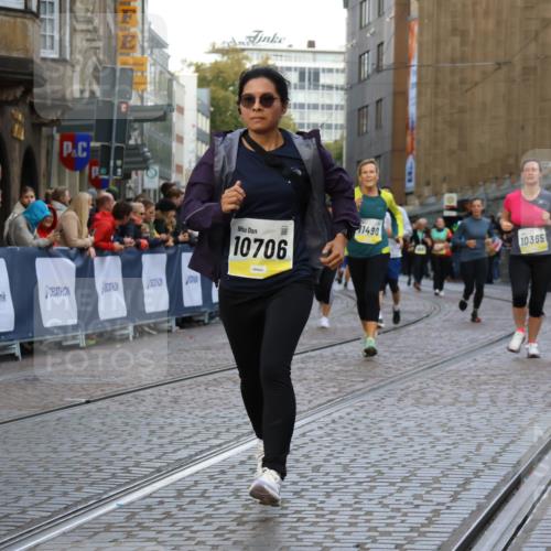 05.10.2025 - 20. swb-Marathon Bremen Strokosch-Dieckow http://msf.ph/oto/9265304 05.10.2025 11:07:58 Ziel 8123, 9212, 9557, 10135, 10365, 10366, 10706, 10782, 10783, 11490, 11677 meine-sportfotos.de