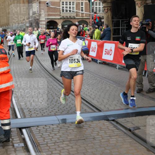 05.10.2025 - 20. swb-Marathon Bremen Yannick Fuchs http://msf.ph/oto/9265354 05.10.2025 10:51:04 Ziel 7733, 9199, 9399, 9630, 9966, 9975, 10029, 10224, 10227, 10254, 10534, 10698, 11061, 11220, 11311 meine-sportfotos.de