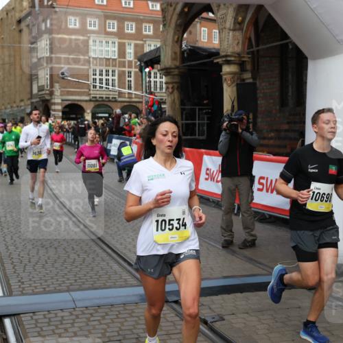 05.10.2025 - 20. swb-Marathon Bremen Yannick Fuchs http://msf.ph/oto/9265385 05.10.2025 10:51:04 Ziel 7733, 9199, 9399, 9630, 9966, 9975, 10029, 10224, 10227, 10254, 10534, 10698, 11061, 11220, 11311 meine-sportfotos.de