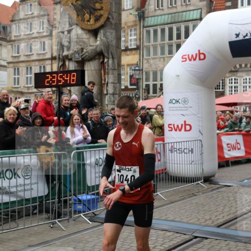 05.10.2025 - 20. swb-Marathon Bremen Yannick Fuchs http://msf.ph/oto/9265545 05.10.2025 12:06:38 Ziel 1040 meine-sportfotos.de