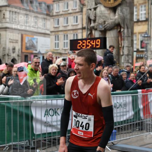 05.10.2025 - 20. swb-Marathon Bremen Yannick Fuchs http://msf.ph/oto/9265591 05.10.2025 12:06:39 Ziel 1040 meine-sportfotos.de