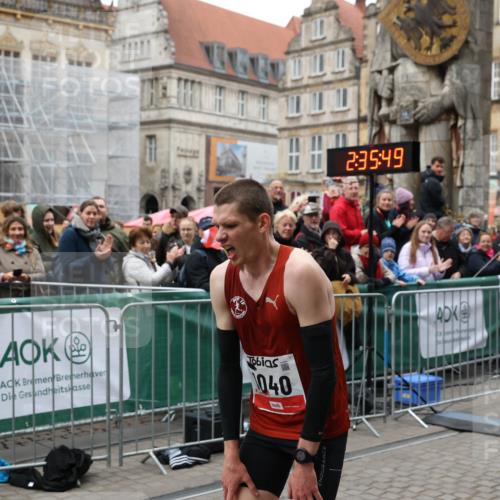 05.10.2025 - 20. swb-Marathon Bremen Yannick Fuchs http://msf.ph/oto/9265607 05.10.2025 12:06:39 Ziel 1040 meine-sportfotos.de