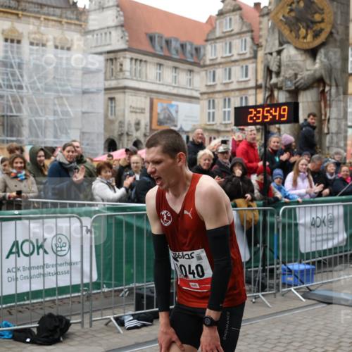 05.10.2025 - 20. swb-Marathon Bremen Yannick Fuchs http://msf.ph/oto/9265618 05.10.2025 12:06:39 Ziel 1040 meine-sportfotos.de