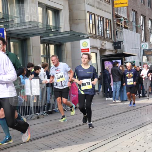 05.10.2025 - 20. swb-Marathon Bremen Strokosch-Dieckow http://msf.ph/oto/9265667 05.10.2025 11:04:50 Ziel 9220, 9409, 9440, 9515, 9530, 9642, 9660, 9668, 9690, 9908, 9944, 9978, 10018, 10021, 10255, 10343, 10965, 10990, 11016, 11090, 11121, 11171, 11180, 11323, 11412, 11478, 11501, 11540, 11559, 11650, 11707, 9220, 9409, 9440, 9515, 9530, 9642, 9660, 9668, 9690, 9908, 9944, 9978, 10018, 10021, 10255, 10343, 10965, 10990, 11016, 11090, 11121, 11171, 11180, 11323, 11412, 11478, 11501, 11540, 11650, 11707 meine-sportfotos.de
