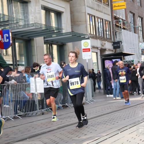 05.10.2025 - 20. swb-Marathon Bremen Strokosch-Dieckow http://msf.ph/oto/9265677 05.10.2025 11:04:50 Ziel 9220, 9409, 9440, 9515, 9530, 9642, 9660, 9668, 9690, 9908, 9944, 9978, 10018, 10021, 10255, 10343, 10965, 10990, 11016, 11090, 11121, 11171, 11180, 11323, 11412, 11478, 11501, 11540, 11559, 11650, 11707, 9220, 9409, 9440, 9515, 9530, 9642, 9660, 9668, 9690, 9908, 9944, 9978, 10018, 10021, 10255, 10343, 10965, 10990, 11016, 11090, 11121, 11171, 11180, 11323, 11412, 11478, 11501, 11540, 11650, 11707 meine-sportfotos.de