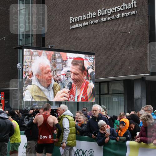 05.10.2025 - 20. swb-Marathon Bremen Yannick Fuchs http://msf.ph/oto/9265699 05.10.2025 12:07:55 Ziel  meine-sportfotos.de