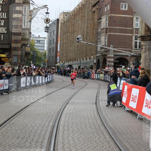 05.10.2025 - 20. swb-Marathon Bremen Yannick Fuchs http://msf.ph/oto/9265768 05.10.2025 12:08:43 Ziel  meine-sportfotos.de