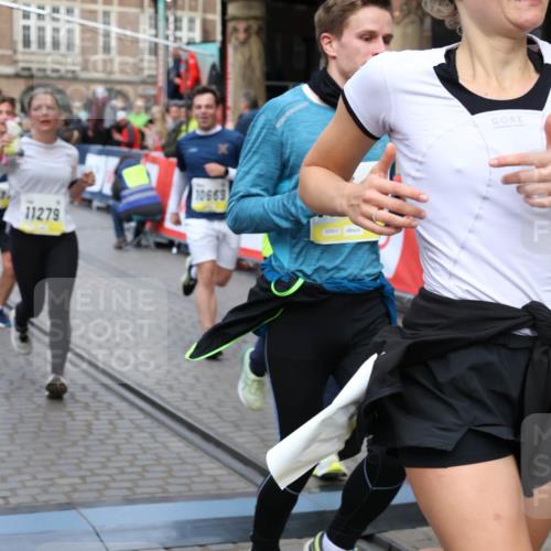 05.10.2025 - 20. swb-Marathon Bremen Yannick Fuchs http://msf.ph/oto/9265800 05.10.2025 10:51:11 Ziel 9199, 9256, 9287, 9416, 9425, 9630, 9663, 9894, 10206, 10226, 10254, 10378, 10669, 10743, 10932, 11061, 11279, 11391, 11573 meine-sportfotos.de