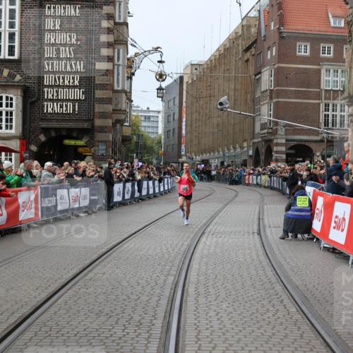 05.10.2025 - 20. swb-Marathon Bremen Yannick Fuchs http://msf.ph/oto/9265855 05.10.2025 12:08:47 Ziel  meine-sportfotos.de