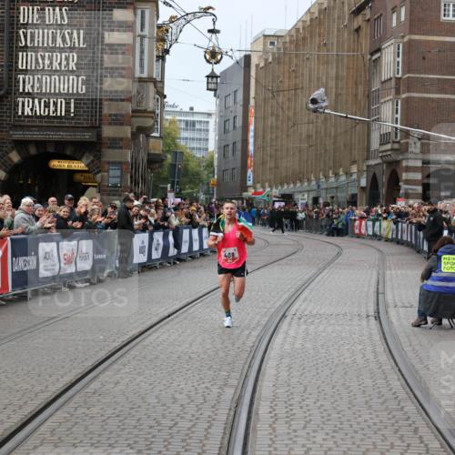 05.10.2025 - 20. swb-Marathon Bremen Yannick Fuchs http://msf.ph/oto/9265954 05.10.2025 12:08:48 Ziel 408 meine-sportfotos.de
