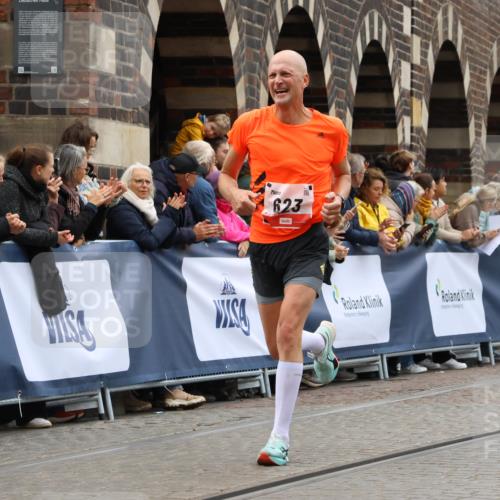 05.10.2025 - 20. swb-Marathon Bremen Strokosch-Dieckow http://msf.ph/oto/9265956 05.10.2025 12:59:22 Ziel 623, 945, 4631, 6912, 7834, 9095 meine-sportfotos.de