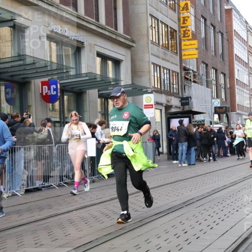 05.10.2025 - 20. swb-Marathon Bremen Strokosch-Dieckow http://msf.ph/oto/9265990 05.10.2025 11:05:00 Ziel 7654, 9440, 9515, 9668, 9690, 9713, 9752, 9908, 9944, 9978, 10018, 10021, 10025, 10158, 10255, 10289, 10343, 10426, 10511, 10542, 10828, 10990, 11016, 11064, 11106, 11323, 11501, 11540, 11650, 11676, 11707, 7654, 9440, 9515, 9668, 9690, 9713, 9752, 9908, 9944, 9978, 10018, 10021, 10025, 10158, 10255, 10289, 10343, 10426, 10511, 10542, 10828, 10990, 11016, 11064, 11106, 11323, 11501, 11540, 11650, 11676, 11707 meine-sportfotos.de