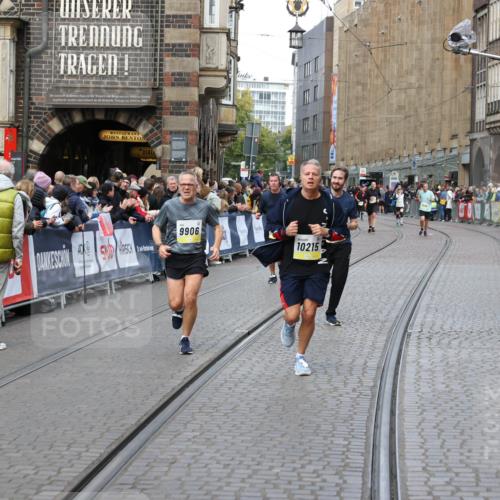 05.10.2025 - 20. swb-Marathon Bremen Yannick Fuchs http://msf.ph/oto/9265991 05.10.2025 10:51:17 Ziel 9256, 9287, 9416, 9894, 9906, 10206, 10215, 10222, 10226, 10669, 11279, 11573 meine-sportfotos.de