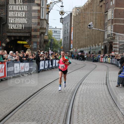 05.10.2025 - 20. swb-Marathon Bremen Yannick Fuchs http://msf.ph/oto/9266033 05.10.2025 12:08:49 Ziel 408 meine-sportfotos.de