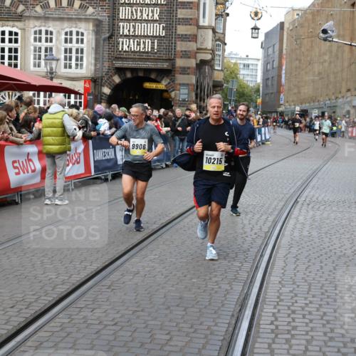 05.10.2025 - 20. swb-Marathon Bremen Yannick Fuchs http://msf.ph/oto/9266037 05.10.2025 10:51:18 Ziel 9256, 9287, 9894, 9906, 10206, 10215, 10222, 10669, 11279, 11573 meine-sportfotos.de