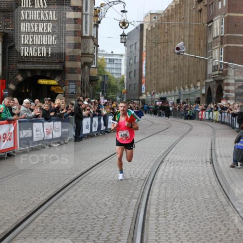 05.10.2025 - 20. swb-Marathon Bremen Yannick Fuchs http://msf.ph/oto/9266044 05.10.2025 12:08:49 Ziel 408 meine-sportfotos.de