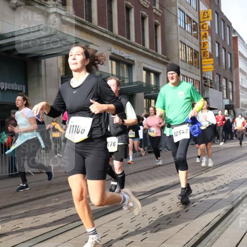 05.10.2025 - 20. swb-Marathon Bremen Strokosch-Dieckow http://msf.ph/oto/9266155 05.10.2025 11:05:09 Ziel 7654, 9210, 9419, 9515, 9690, 9713, 9752, 9908, 9944, 10025, 10158, 10289, 10426, 10437, 10511, 10542, 10828, 10843, 10844, 10999, 11064, 11106, 11164, 11501, 11540, 11604, 11676, 11681, 7654, 9210, 9419, 9515, 9690, 9713, 9752, 9908, 9944, 10025, 10158, 10289, 10426, 10437, 10511, 10542, 10828, 10843, 10844, 10999, 11064, 11106, 11164, 11501, 11540, 11604, 11676, 11681 meine-sportfotos.de