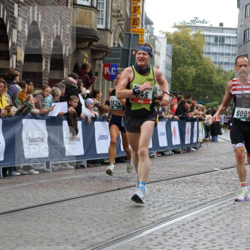 05.10.2025 - 20. swb-Marathon Bremen Strokosch-Dieckow http://msf.ph/oto/9266161 05.10.2025 12:59:27 Ziel 133, 945, 2967, 4369, 4631, 6912, 7834, 9095 meine-sportfotos.de