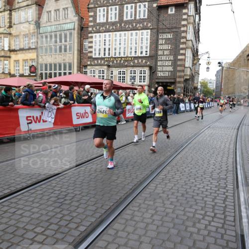 05.10.2025 - 20. swb-Marathon Bremen Yannick Fuchs http://msf.ph/oto/9266587 05.10.2025 10:51:44 Ziel 8333, 9252, 9268, 10584, 10716, 10918, 10928, 11484 meine-sportfotos.de