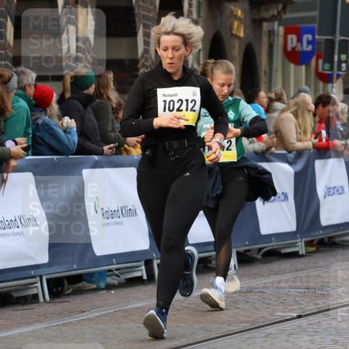 05.10.2025 - 20. swb-Marathon Bremen Strokosch-Dieckow http://msf.ph/oto/9266594 05.10.2025 11:08:37 Ziel 7069, 7706, 9191, 9276, 9589, 9982, 10134, 10212, 10567, 10787, 10998, 11028, 11073, 11076, 11242, 11479, 11590 meine-sportfotos.de