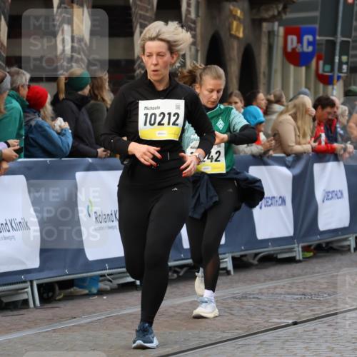 05.10.2025 - 20. swb-Marathon Bremen Strokosch-Dieckow http://msf.ph/oto/9266615 05.10.2025 11:08:37 Ziel 7069, 7706, 9191, 9276, 9589, 9982, 10134, 10212, 10567, 10787, 10998, 11028, 11073, 11076, 11242, 11479, 11590 meine-sportfotos.de