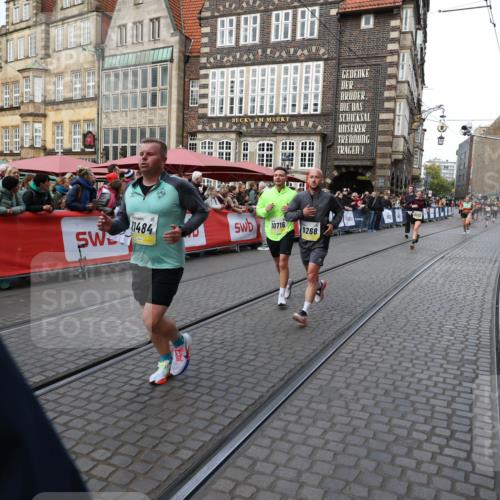 05.10.2025 - 20. swb-Marathon Bremen Yannick Fuchs http://msf.ph/oto/9266624 05.10.2025 10:51:45 Ziel 8333, 9252, 9268, 10584, 10716, 10918, 10928, 11484 meine-sportfotos.de