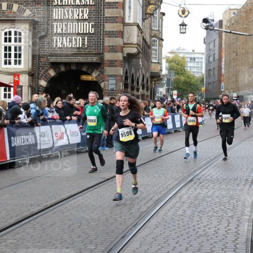05.10.2025 - 20. swb-Marathon Bremen Yannick Fuchs http://msf.ph/oto/9266853 05.10.2025 10:51:51 Ziel 8333, 9259, 9268, 9506, 10436, 10716, 10968, 11484, 11689, 11696 meine-sportfotos.de